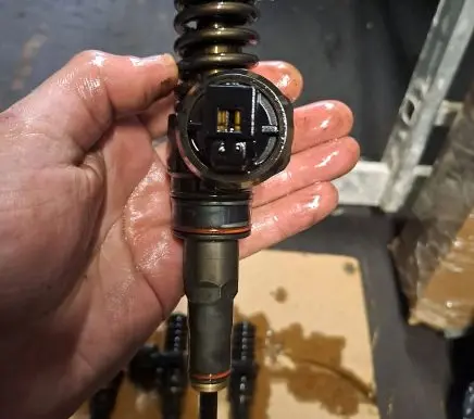 Audi A3 S3 8L Fuel injector 038130073AJ