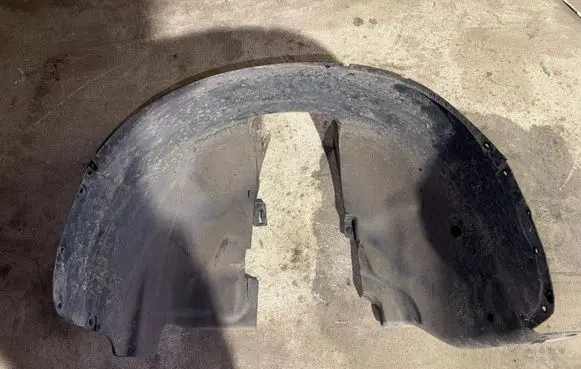 Volvo XC70 Front wheel arch liner splash guards 31353951