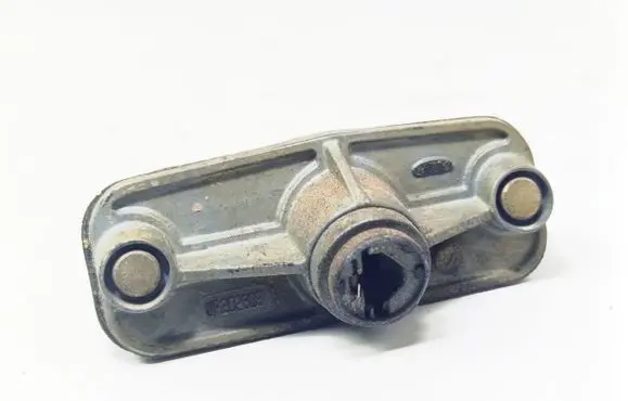 Ford Mondeo Mk III Tailgate exterior lock 
