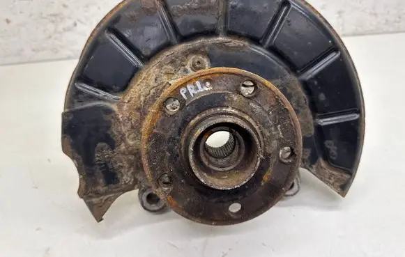 Volkswagen PASSAT B7 Front wheel hub 1K0615312F