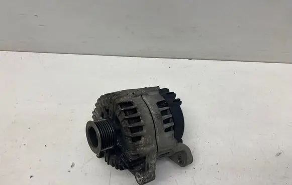 BMW 5 F10 F11 Generator/alternator 7807187