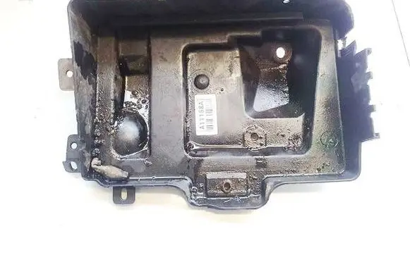 Opel Astra H Battery box tray 13110827