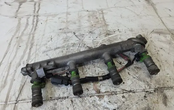 Saab 9-3 Ver2 Fuel injectors set 12790826