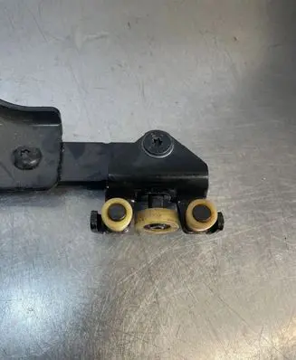 Renault Kangoo III Sliding door lower roller guide/hinge DORENAULTKANGOOIV4