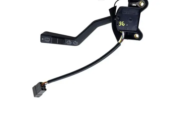 Volvo 740 Wiper control stalk 1363017