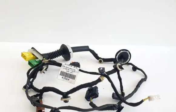 Peugeot 208 Front door wiring loom 9817814580