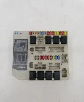 Nissan Note (E11) Fuse module 284B7AX62A