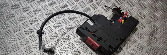Mercedes-Benz E W212 Fuse box set 13720856