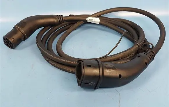 Ford Explorer Electric car charge socket 089119411