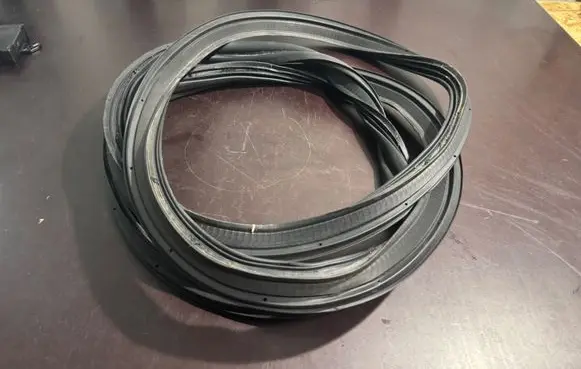 Dodge Durango Loading door rubber seal (on body) 