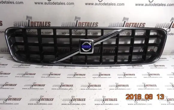 Volvo XC90 Front grill 8620641
