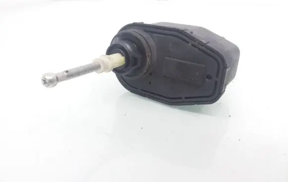 Headlight level adjustment motor
