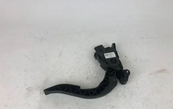 Porsche Macan (95B) Accelerator throttle pedal 8K1723523A 07102014 6PV00950521