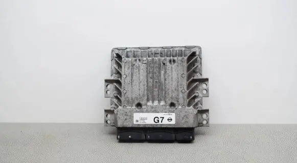 Nissan Juke I F15 Engine control unit/module 237101KB5A