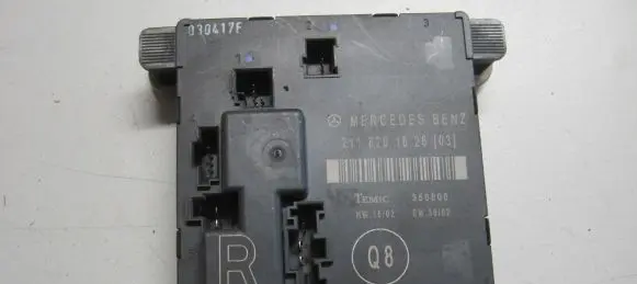 Mercedes-Benz E W211 Door control unit/module 2118201626 A2118201626