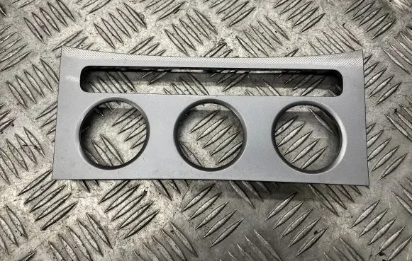 Volkswagen PASSAT B6 Dashboard center trim panel 3C0863100