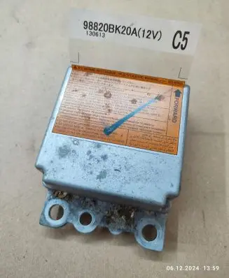 Nissan Qashqai+2 Airbag control unit/module 98820BK20A