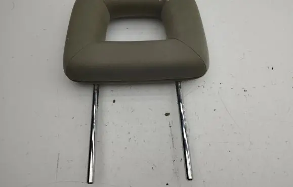 Audi A2 Front seat headrest 