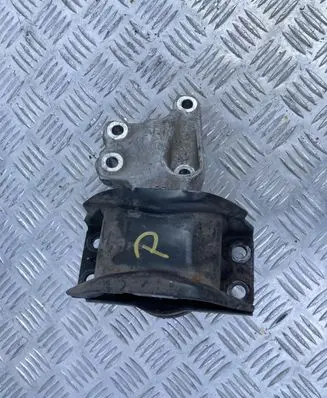 Citroen DS4 Engine mount vacuum valve 