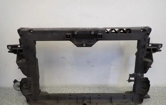 Mitsubishi Colt Front bodywork piece 