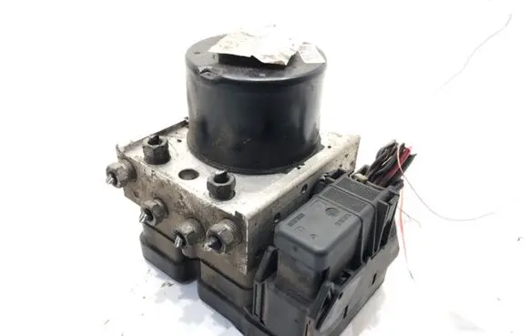 Ford Focus ABS Pump 3M512M110JA