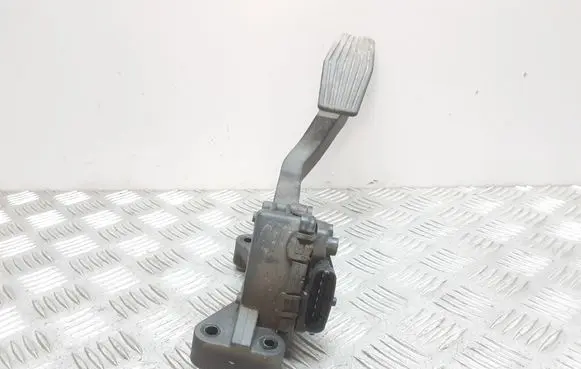 KIA Cerato Accelerator throttle pedal