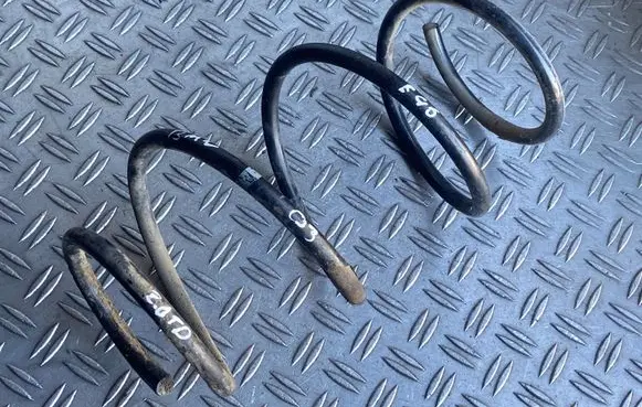 BMW 3 E46 Front coil spring