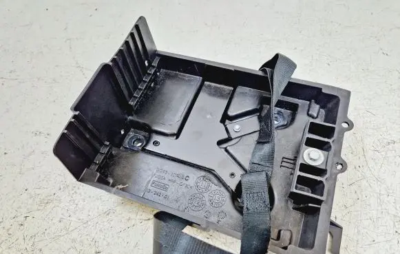 Ford Mondeo MK V Battery tray DG9310723 DG9310723C FJGSA