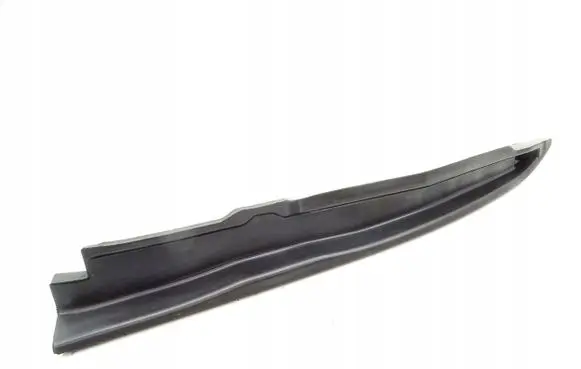 Maserati Ghibli Fender end trim 