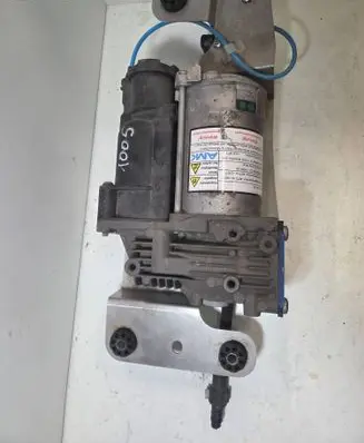 BMW X5 E70 Air suspension compressor/pump 37206859714