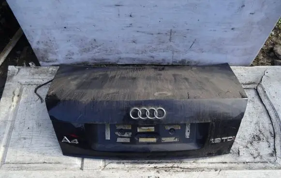 Audi A4 S4 B6 8E 8H Tailgate/trunk/boot lid 8E5827755