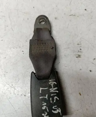 Suzuki Ignis Rear seatbelt buckle d21awf48