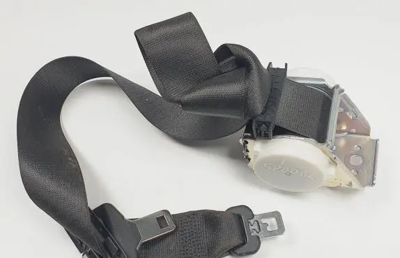 Jaguar XF X250 Middle seatbelt (rear) 8X23-F600A38-AC