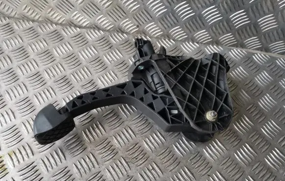 Clutch pedal