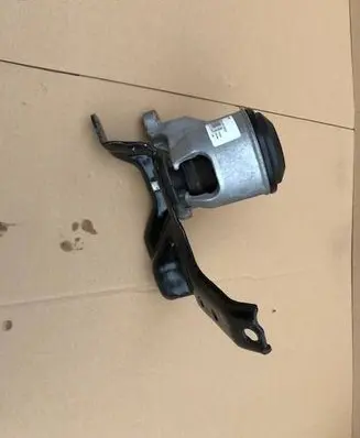 Nissan Maxima A36 Engine mount vacuum valve 