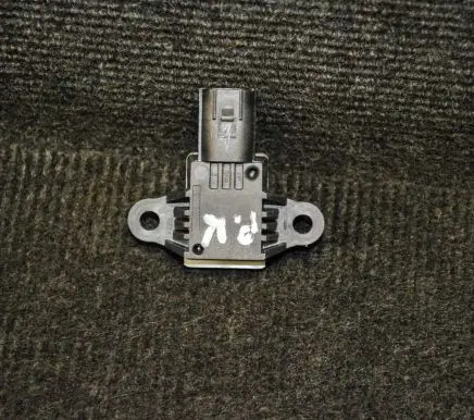 Ford B-MAX Airbag deployment crash/impact sensor DG1314C676AA