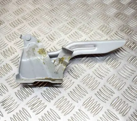 Nissan Qashqai Engine bonnet/hood hinges