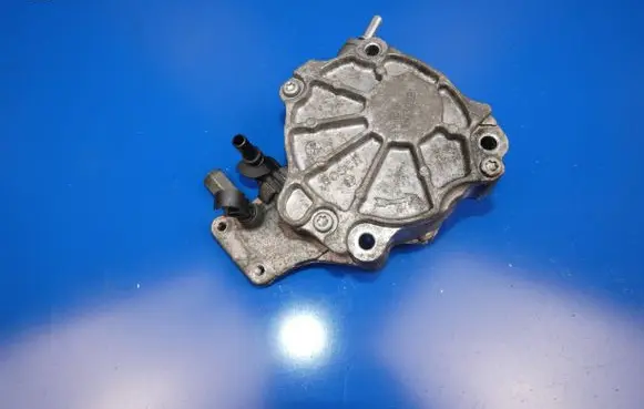 Land Rover Evoque I Vacuum pump 12191B0302B