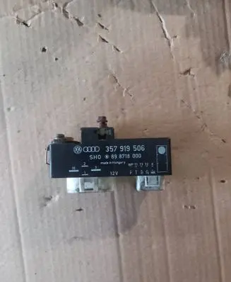Volkswagen Sharan Coolant fan relay 357919506 898718000