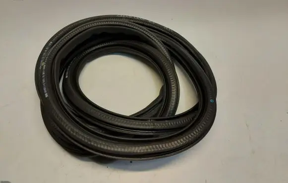 Opel Grandland X Front door rubber seal 9839764680JLK01