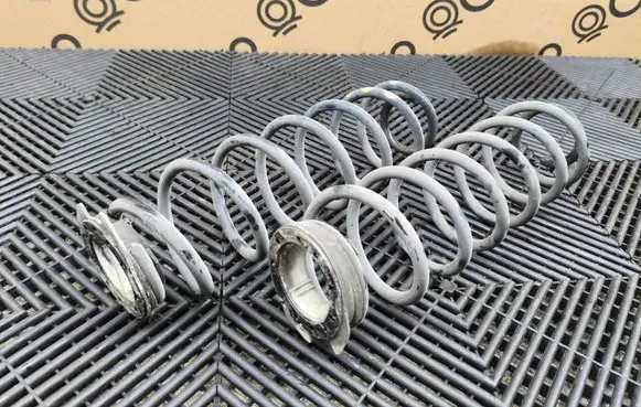 Opel Mokka B Rear coil spring 