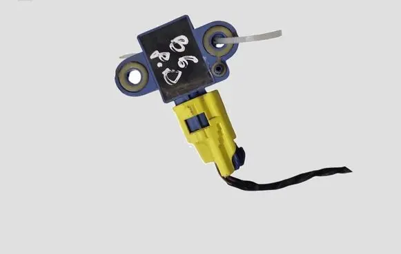 Volkswagen PASSAT B6 Airbag deployment crash/impact sensor 1K09555537A