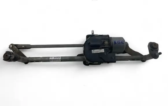 Volkswagen Golf VI Wiper motor 1K1955119F