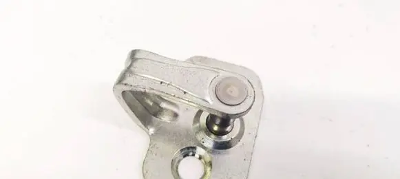 Chevrolet Captiva Front door lock loop/hook striker 20777165