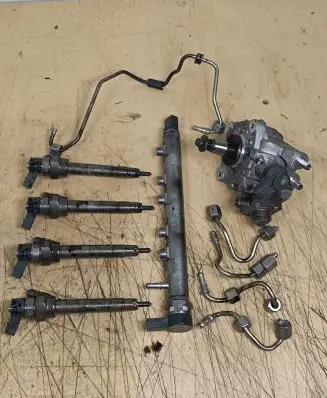BMW 5 F10 F11 Fuel injection system set 0445010517 781069608 7810696