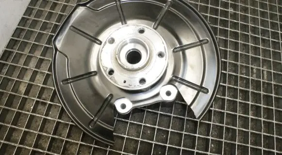 Volvo XC40 Rear wheel hub
