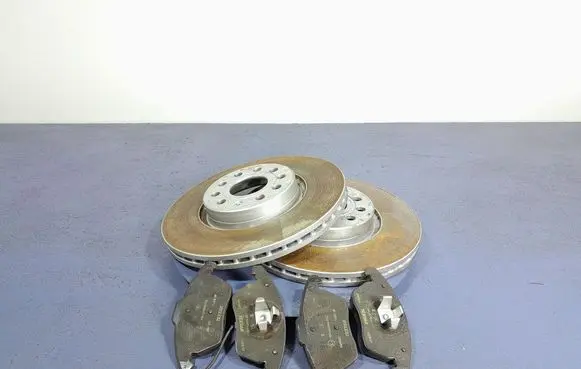 Volkswagen PASSAT CC Rear brake disc 92120505