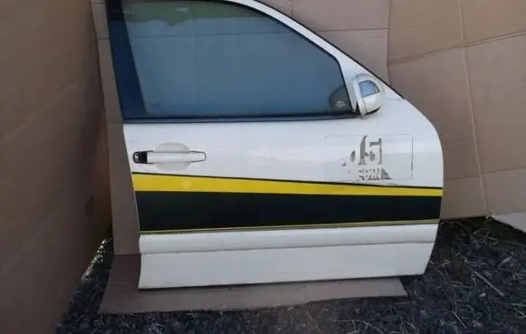 Mercedes-Benz E W210 Front door