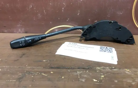 Mercedes-Benz E W211 Cruise control stalk A0085452524