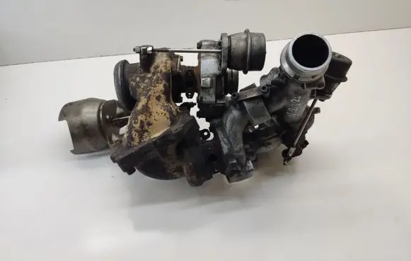 Mercedes-Benz E W212 Turbo A6510904080 A6110981439